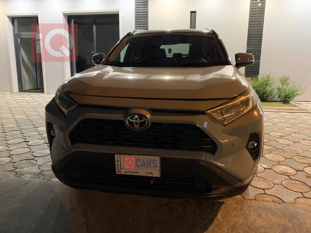 تويوتا راف 4